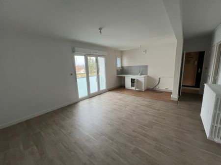 Location - Appartement T4 - 66 m² - Bavans - Photo 3