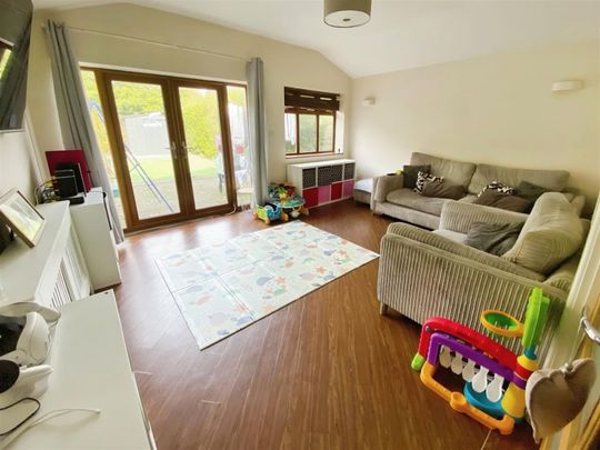 3 BED Terraced House To rent - Photo 1