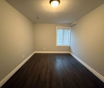 For Lease - 325 Bathurst Glen Drive Unit# Lower, Vaughan, Ontario - Photo 1