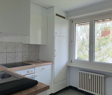 Helle, gut besonnte Wohnung mit Balkon - Photo 2