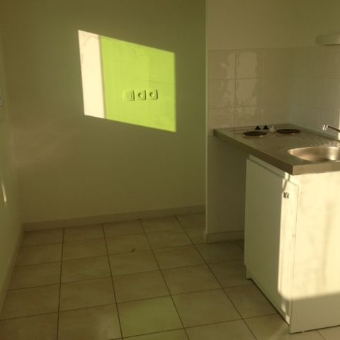 Location Appartement 1 pièce 28m² - Photo 1