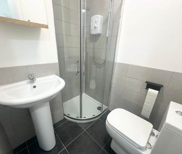 Burley Road (Room 1), Burley, Leeds - Photo 5
