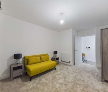 Eastern Avenue, Western Cross, Ebbsfleet Valley - Photo 3