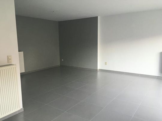 Appartement te huur - foto 1