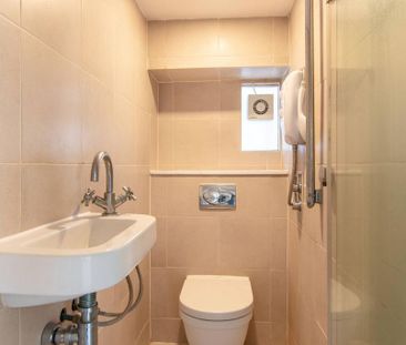 Studio to rent - Photo 6