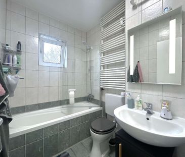 Hübsche 2,5 Zimmerwohnung mit Einbauküche und Balkon | Zentral in L... - Photo 6