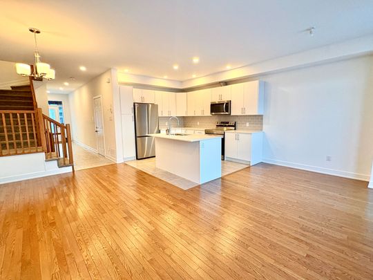 For Lease - 261 Finsbury Avenue, Stittsville - Munster - Richmond, Ontario - Photo 1