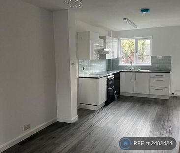 2 bedroom end of terrace house to rent - Photo 6