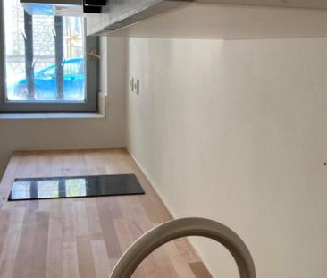 APPARTEMENT T2 CHATEAURENARD 606.50 € - Photo 4