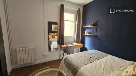 barcelona, Catalonia 08008 - Photo 3