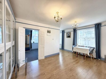 2 bedroom apartment to rent - Photo 4