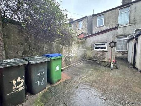 2 bedroom property to rent in Rochdale - Photo 4