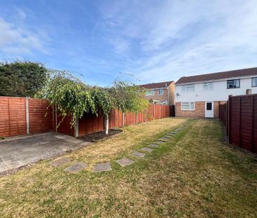 3 bedroom semi-detached house to rent - Photo 1