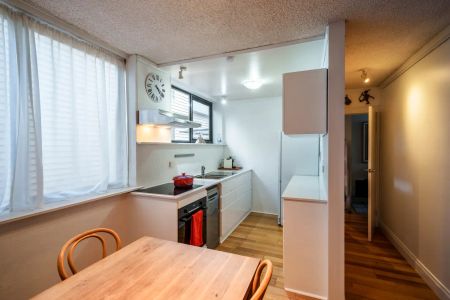 1/169 Albert Street, Port Melbourne VIC 3207 - Photo 2