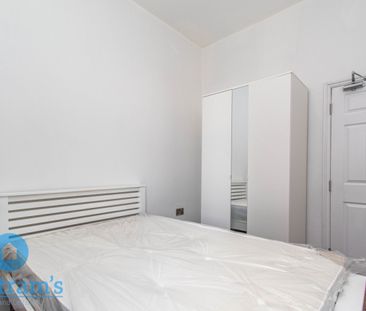 2 bed Apartment for Rent - Photo 2