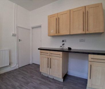 2 bedroom terraced house to rent - Photo 6