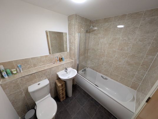 2 Bed Flat, Firpark Court, G31 - Photo 1
