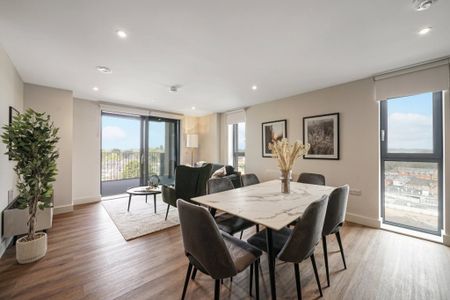 Francis House, SL6 1TY, Maidenhead - Photo 2