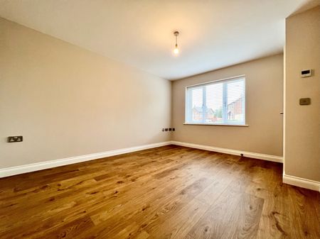 3 bedroom semi-detached house to rent - Photo 3