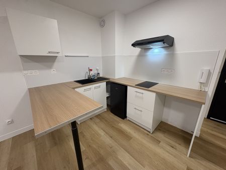 Location Appartement 1 pièce 26m² AGEN 47000 - Photo 4