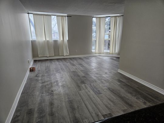 For Lease - 2460 Eglinton Avenue Unit# 219, Toronto, Ontario - Photo 1