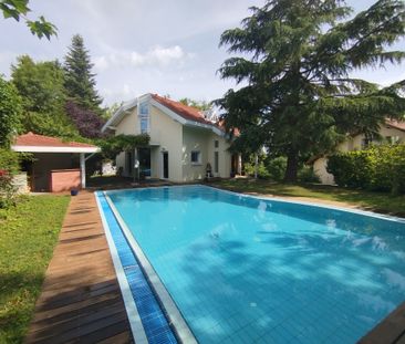 Location Maison 4 pièces 162m² - Photo 6