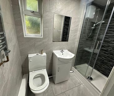 Room in a Shared House, Dawlish Road, B29 - Photo 4