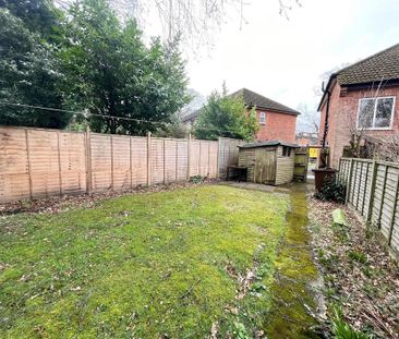 2 bedroom maisonette to rent - Photo 2