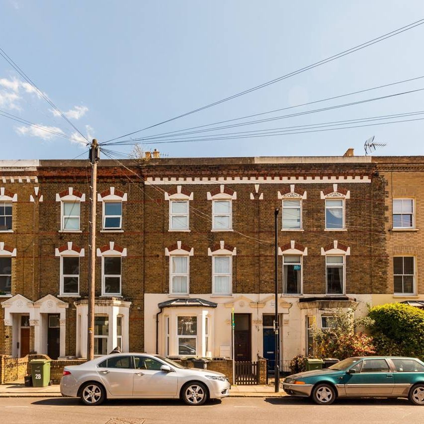 2 Bed Flat, Brixton, SW2 - Photo 1