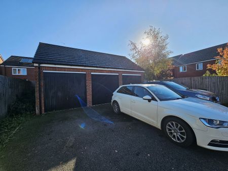 3 bed semi-detached house to rent in Astoria Drive, Coventry, CV4 - Photo 4