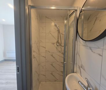 Vincent Gardens, Sheerness ME12, London - Photo 1