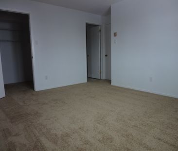 3 Rean Drive - Photo 2