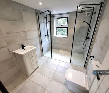1 bedroom in a house share to rent - Photo 3