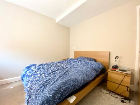 1 Bedroom - Photo 5