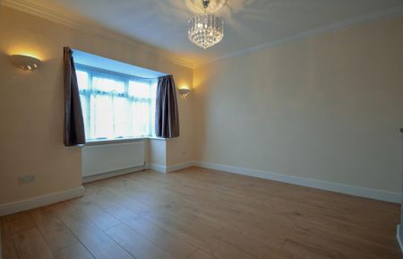 3 bedroom detached house to rent - Photo 3
