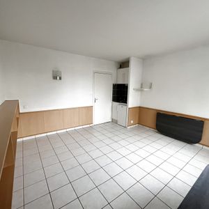 Location Appartement 1 pièce 23m² RODEZ 12000 - Photo 2