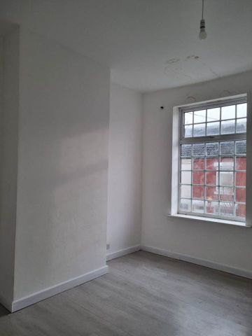 3 Bed Semi-Detached House, Mulliner Street, CV6 - Photo 2