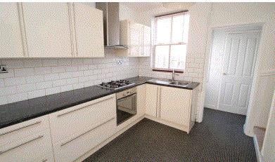 2 Bed Terraced House, Stanley Avenue, NG7 - Photo 3