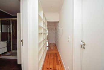 Apartamento T6 em Lisboa