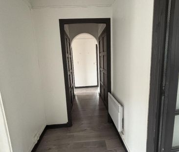 Location Appartement 4 pièces 76m² LE POUZIN 07250 - Photo 4