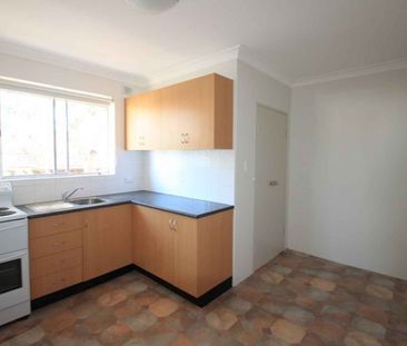 Top-floor retreat in a prized Dulwich Hill pocket - Photo 6