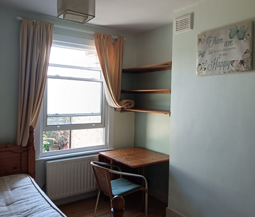 1 bedroom in a house share to rent - Photo 5