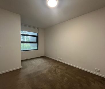 Low-Maintenance Living in Prime Position - Photo 1