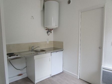 Location Appartement 1 pièce 28m² RENNES 35700 - Photo 2