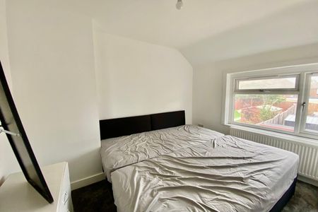 Godwin Road, Hove - Photo 2