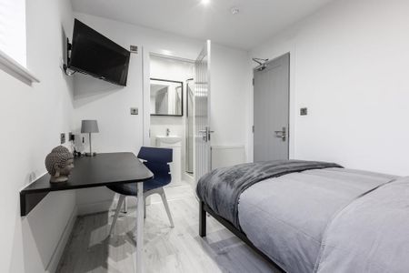 6 bedroom house to rent - Photo 3