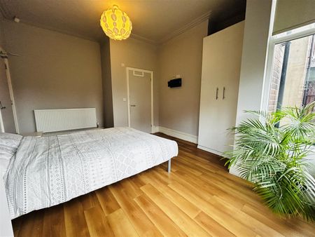 Hesketh Avenue, Kirkstall, LS5 3EU, Leeds - Photo 2