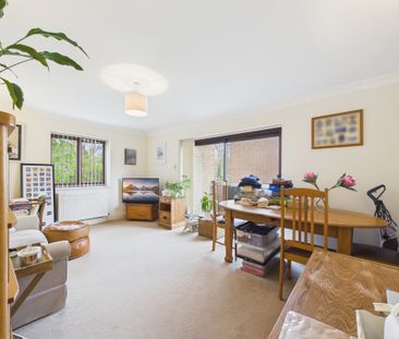 69 Albemarle Road, Beckenham, BR3, London - Photo 1