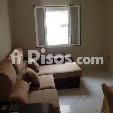 Piso en alquiler en Industrail - Photo 1