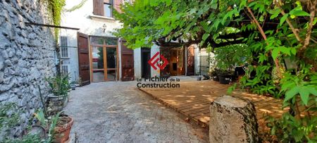 Location Maison 5 pièces 136m² ST ISMIER 38330 - Photo 2